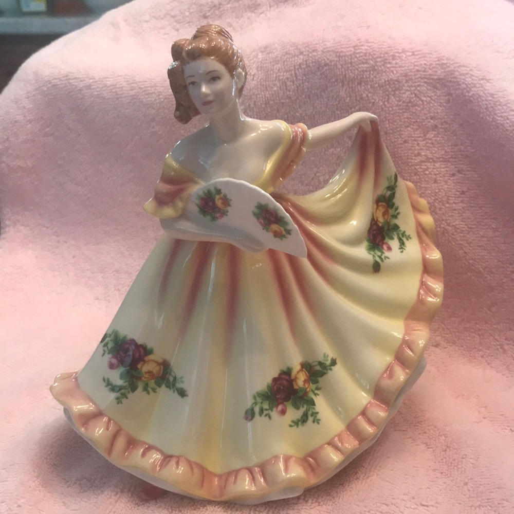 2006 Porcelain Figurine Lady in Yellow Floral Dress - Home Art Royal Doulton